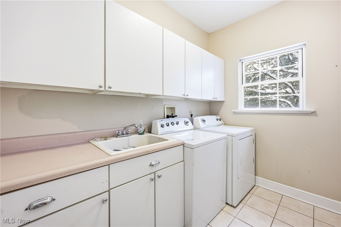 103 Westwind Warren OH 44484