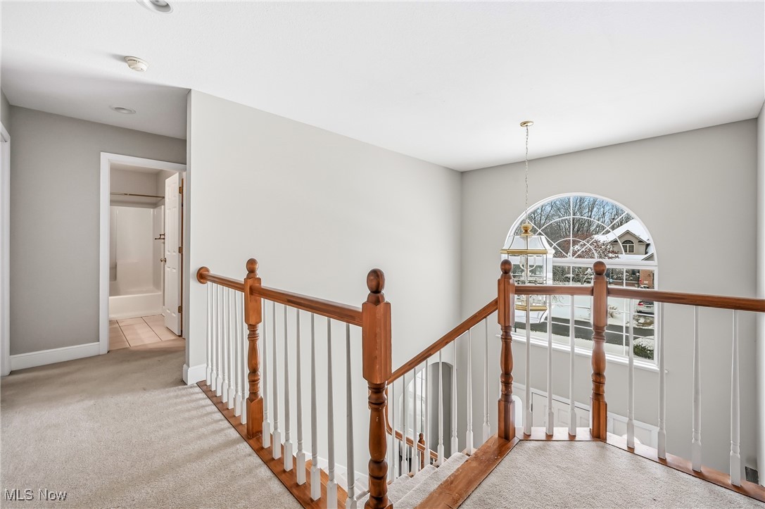 103 Westwind Warren OH 44484