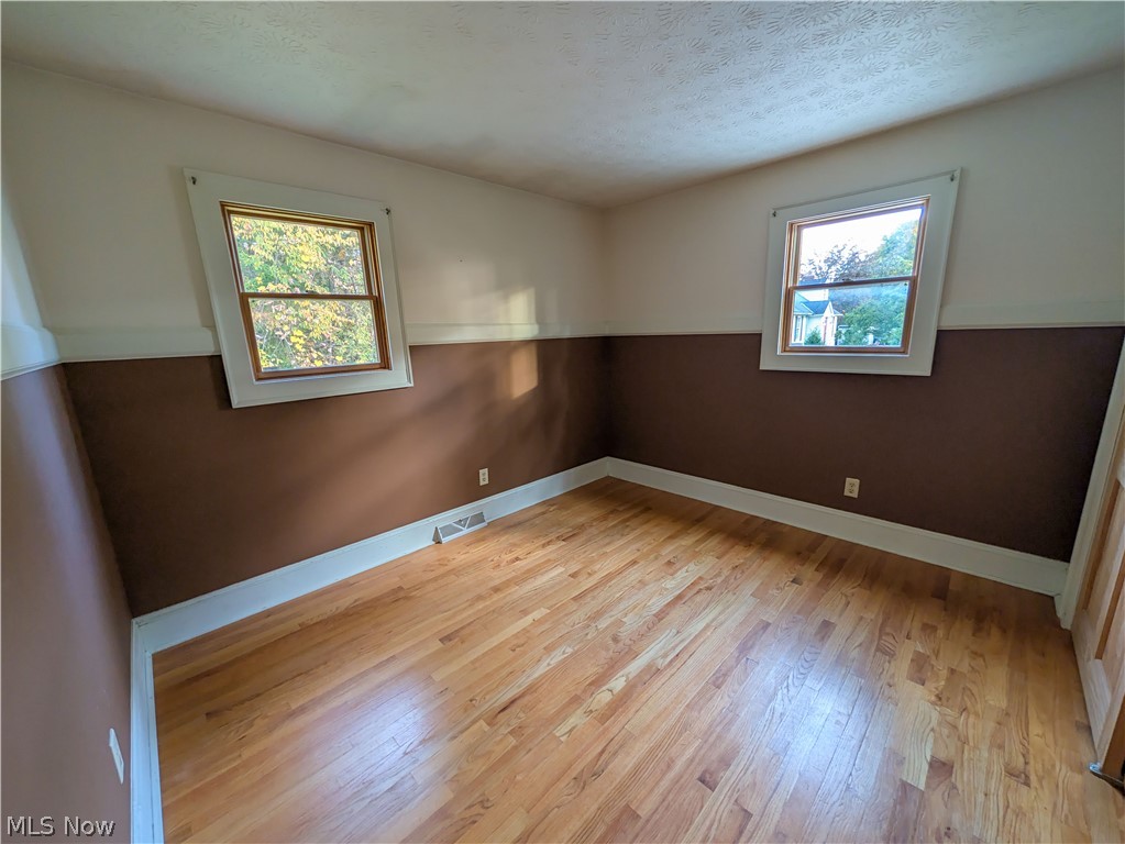 35 Riverside Drive Painesville OH 44077