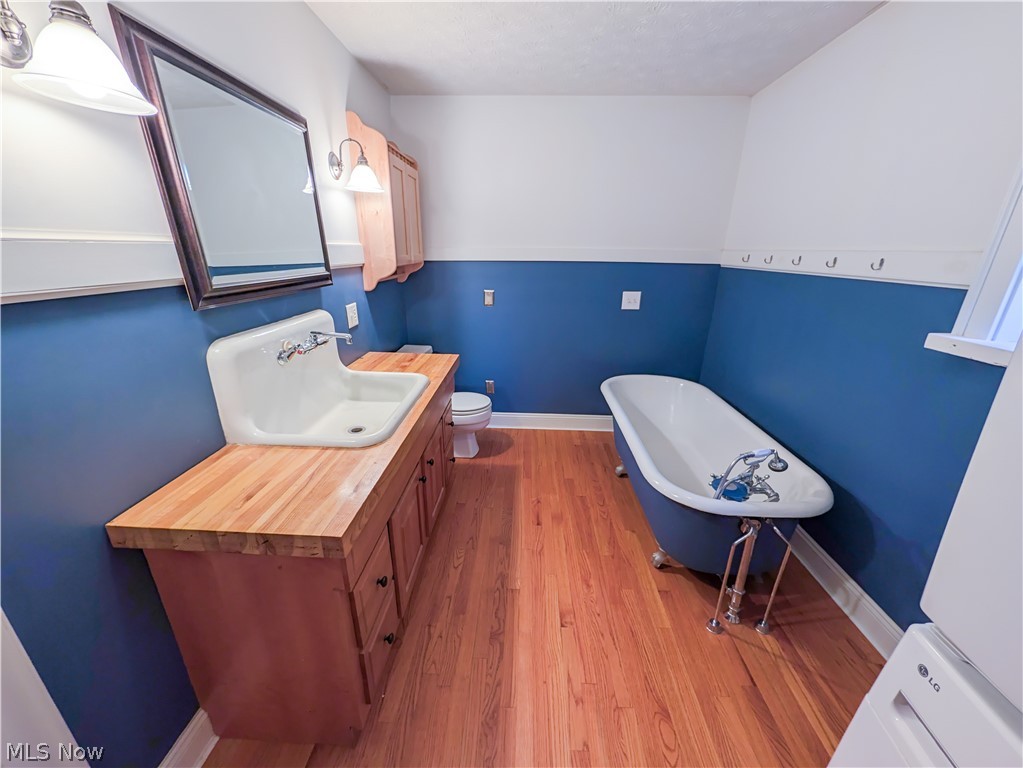 35 Riverside Drive Painesville OH 44077