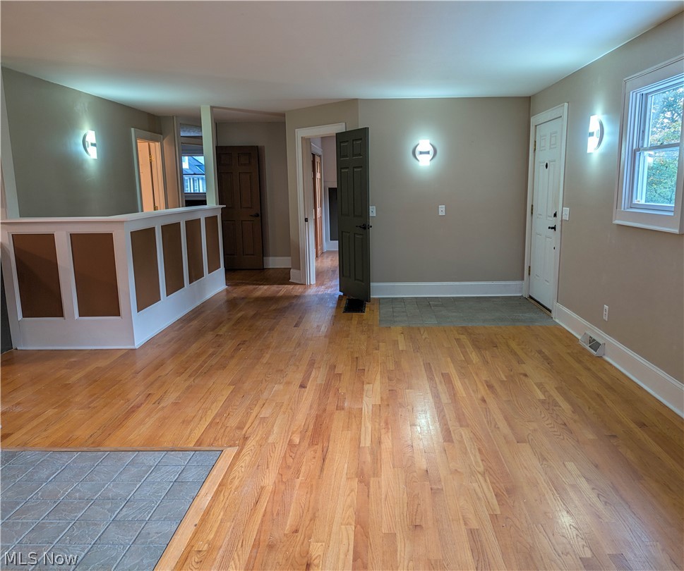 35 Riverside Drive Painesville OH 44077