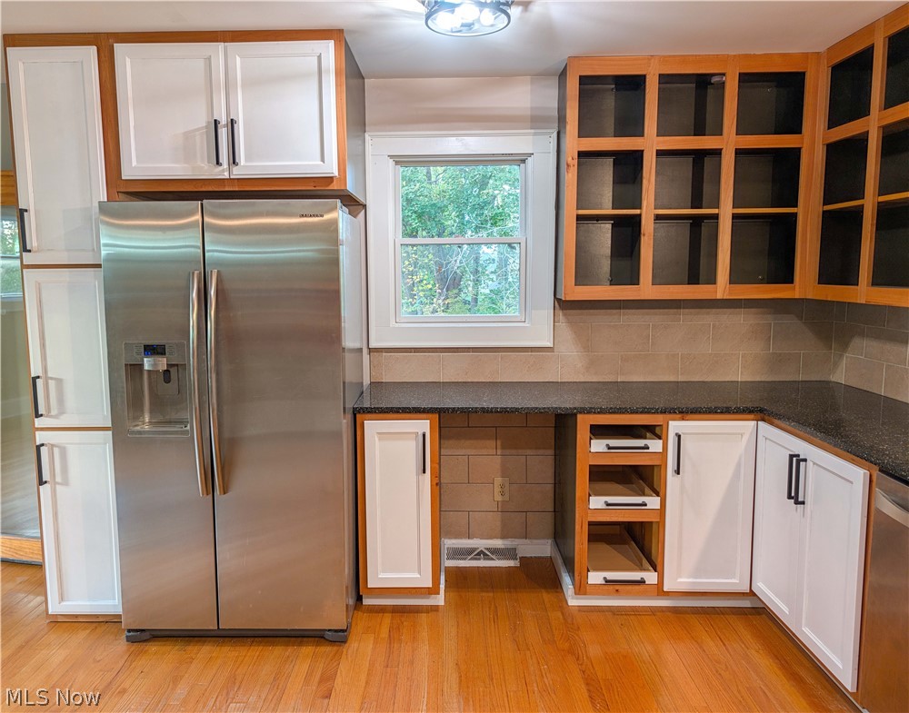 35 Riverside Drive Painesville OH 44077
