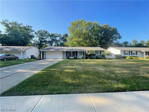 8289 Findley Drive Mentor OH 44060