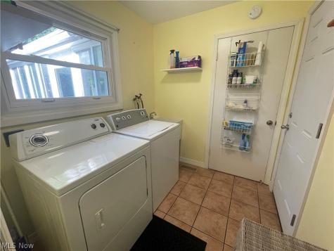 8289 Findley Drive Mentor OH 44060