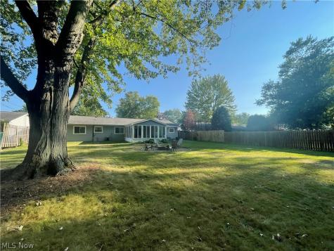 8289 Findley Drive Mentor OH 44060