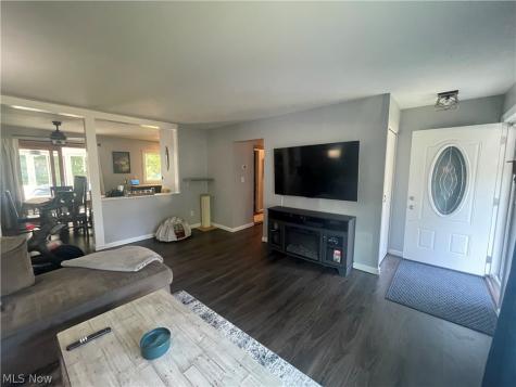 8289 Findley Drive Mentor OH 44060