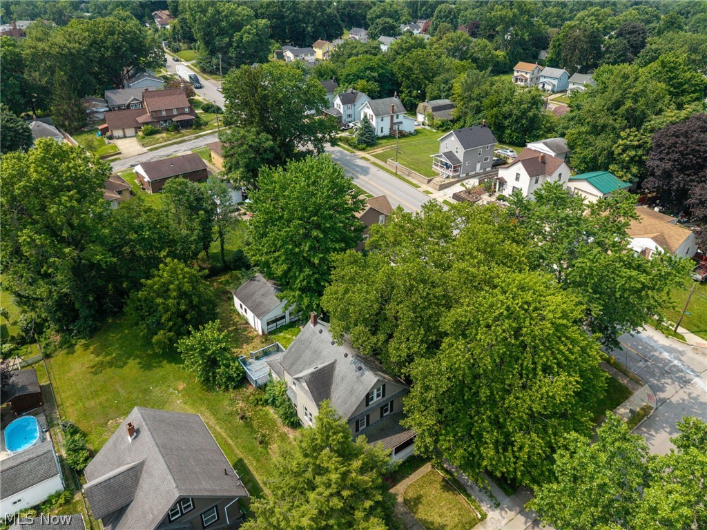 36 W Hiram Street Barberton OH 44203