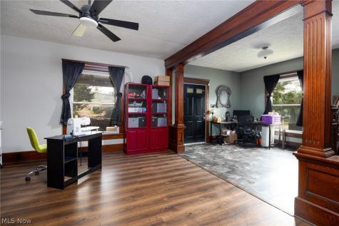 36 W Hiram Street Barberton OH 44203