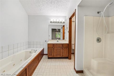 9505 Green Valley Drive Mentor OH 44060
