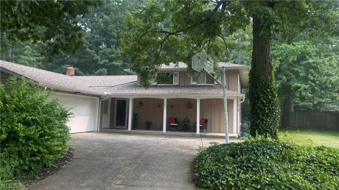 27561 Linwood Circle North Olmsted OH 44070