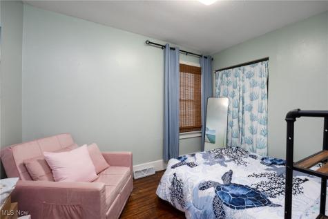 757 Dunny Avenue Sheffield Lake OH 44054
