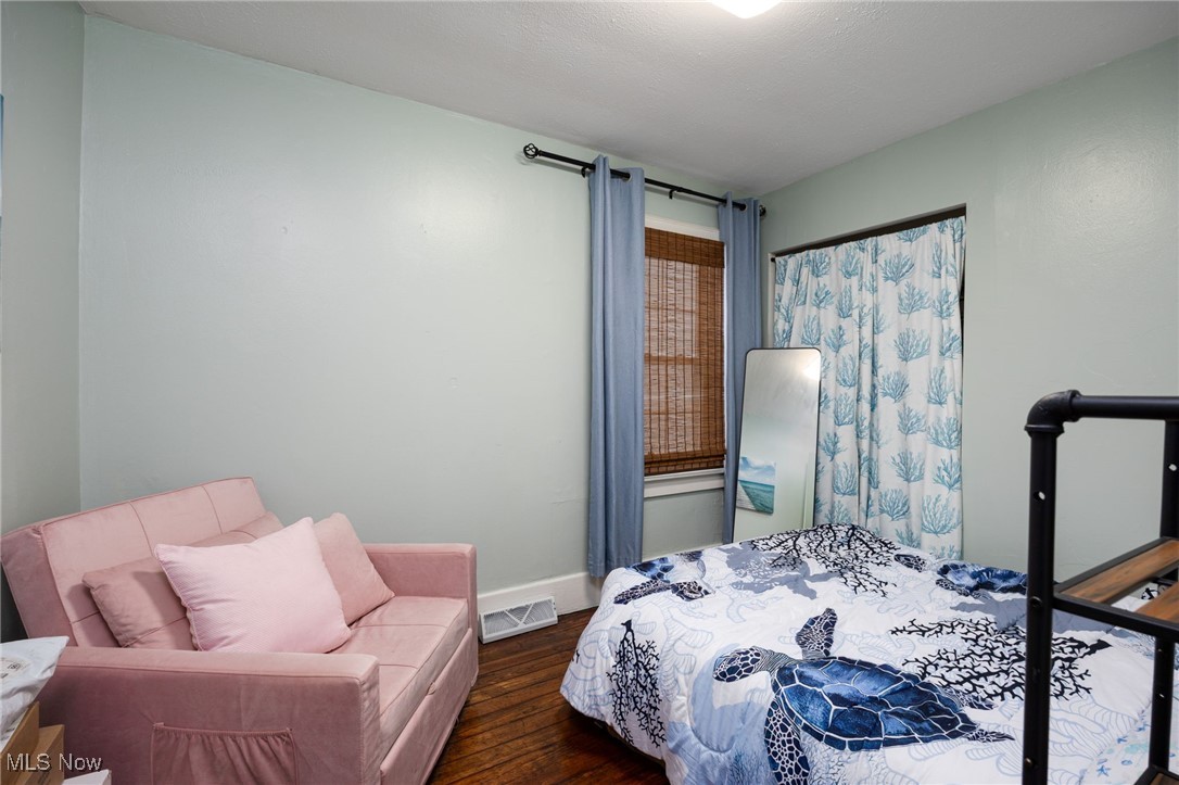 757 Dunny Avenue Sheffield Lake OH 44054