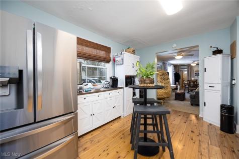 757 Dunny Avenue Sheffield Lake OH 44054