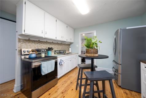 757 Dunny Avenue Sheffield Lake OH 44054