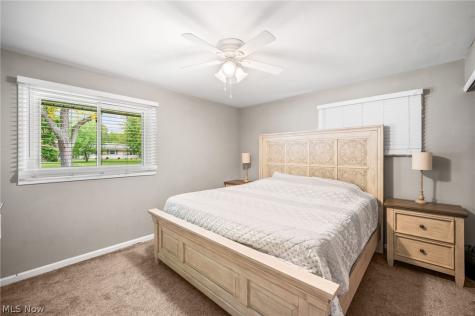 8498 Hallnorth Drive Mentor OH 44060