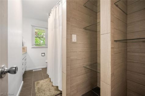 8498 Hallnorth Drive Mentor OH 44060