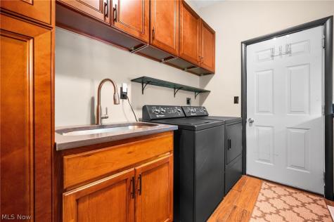 8498 Hallnorth Drive Mentor OH 44060