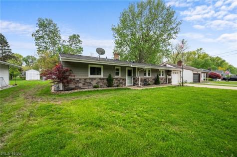 8498 Hallnorth Drive Mentor OH 44060