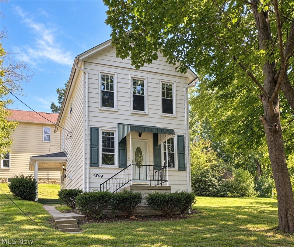1204 Oak Street East Liverpool OH 43920