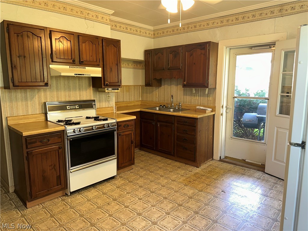 1204 Oak Street East Liverpool OH 43920