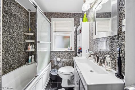 8225 Dartmoor Road Mentor OH 44060