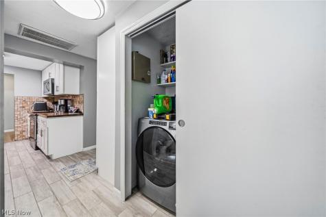 8225 Dartmoor Road Mentor OH 44060
