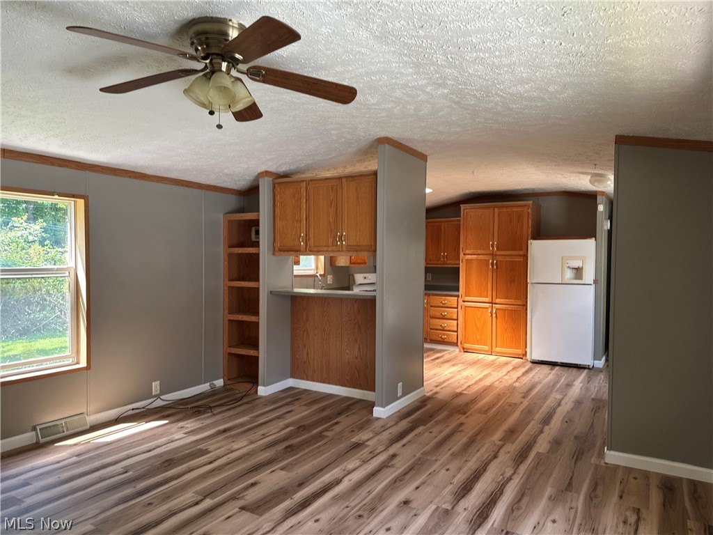 4871 Edwards Drive Geneva OH 44041