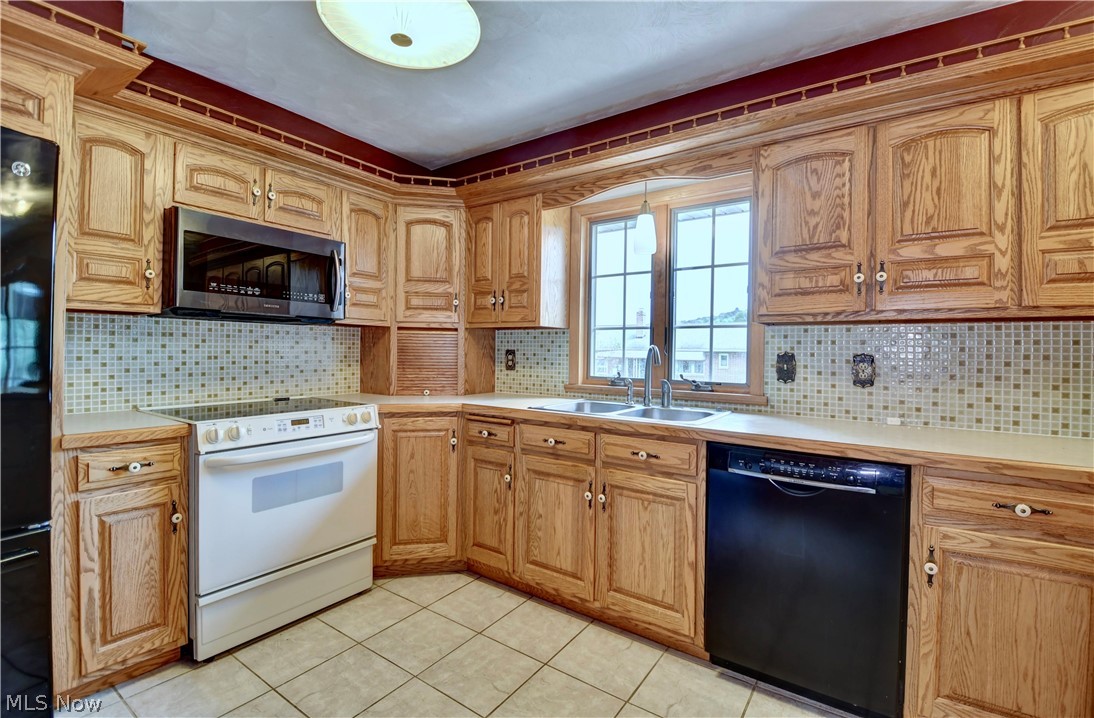 160 Mark Avenue Killbuck OH 44637