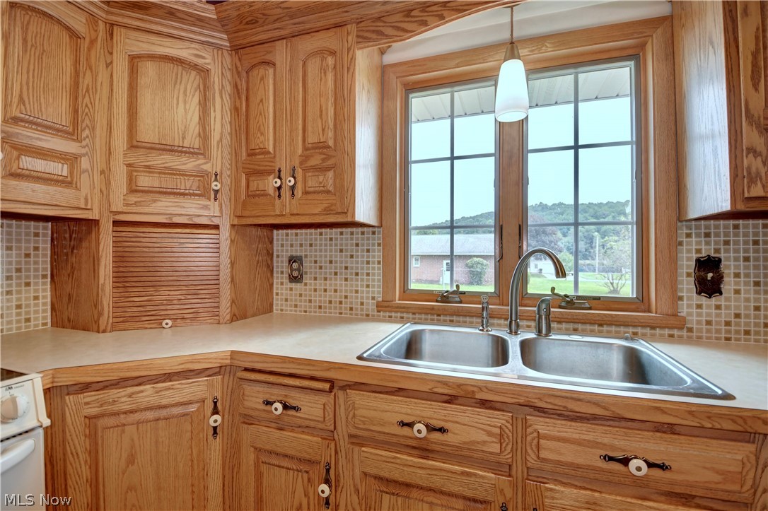 160 Mark Avenue Killbuck OH 44637