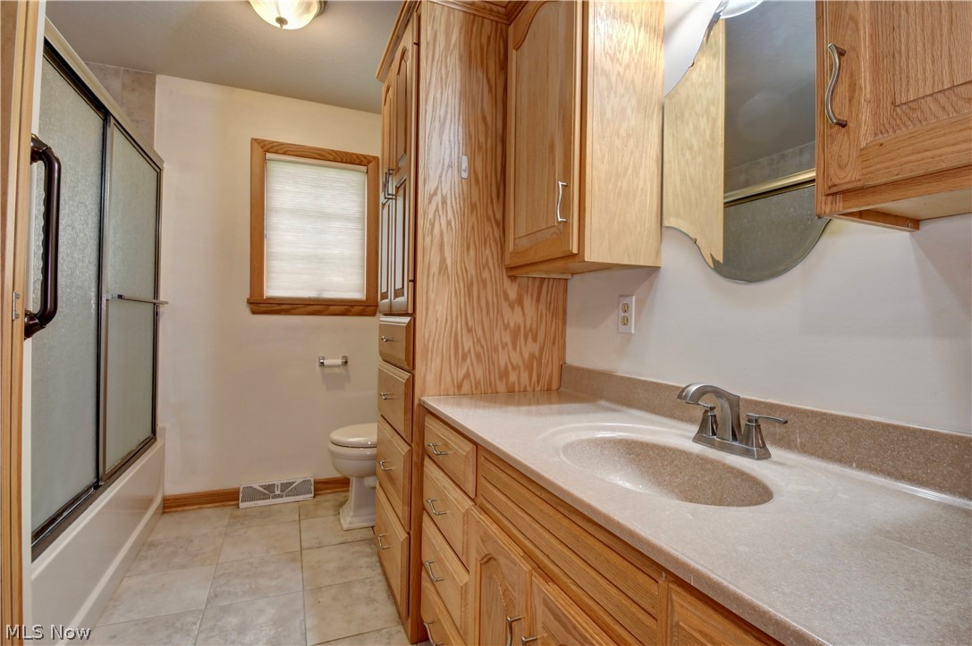 160 Mark Avenue Killbuck OH 44637