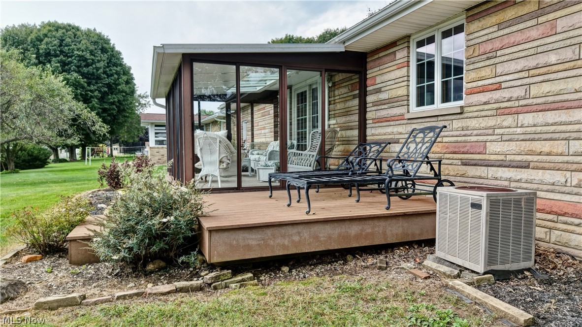 160 Mark Avenue Killbuck OH 44637