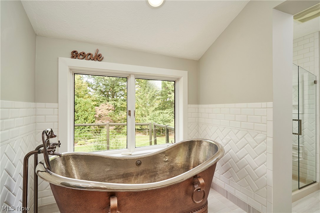 2593 Revere Drive Bath OH 44333