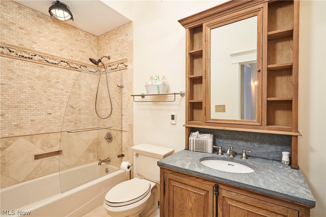 2593 Revere Drive Bath OH 44333