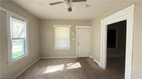 10706 Reno Avenue Cleveland OH 44105