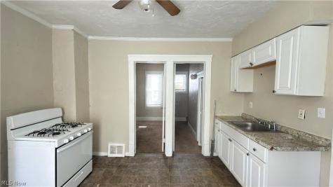 10706 Reno Avenue Cleveland OH 44105
