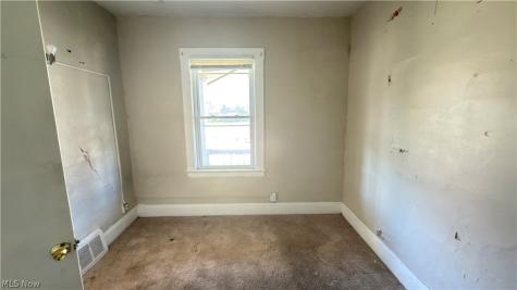 10706 Reno Avenue Cleveland OH 44105
