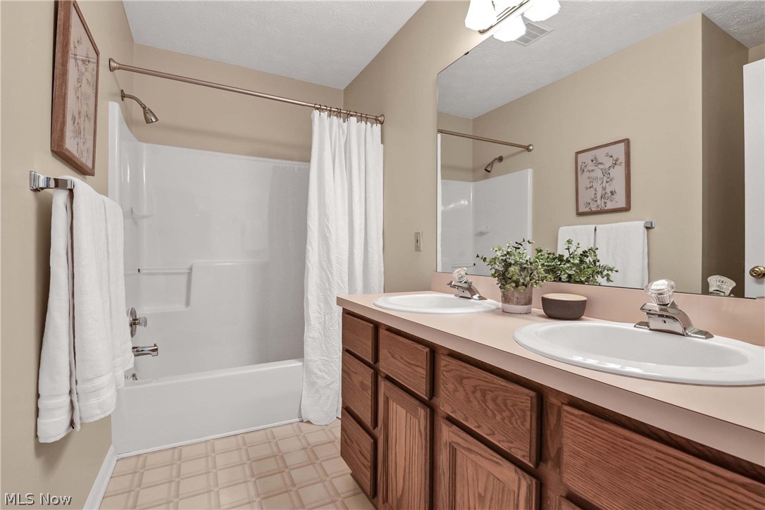 20626 Morar Circle Strongsville OH 44149