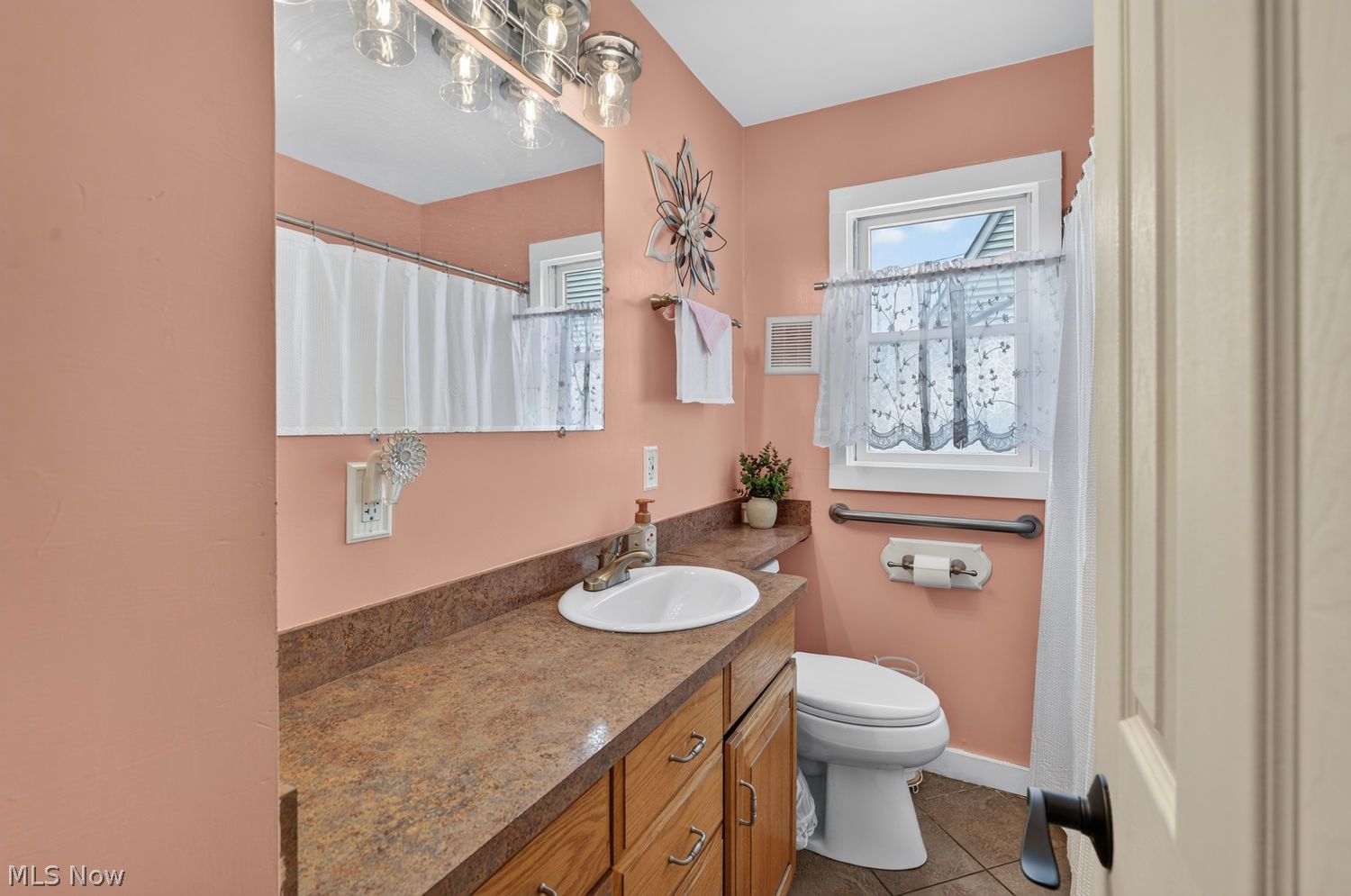 7502 Ira Avenue Cleveland OH 44144