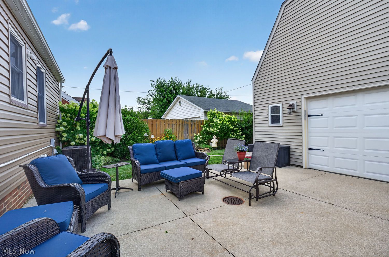 7502 Ira Avenue Cleveland OH 44144
