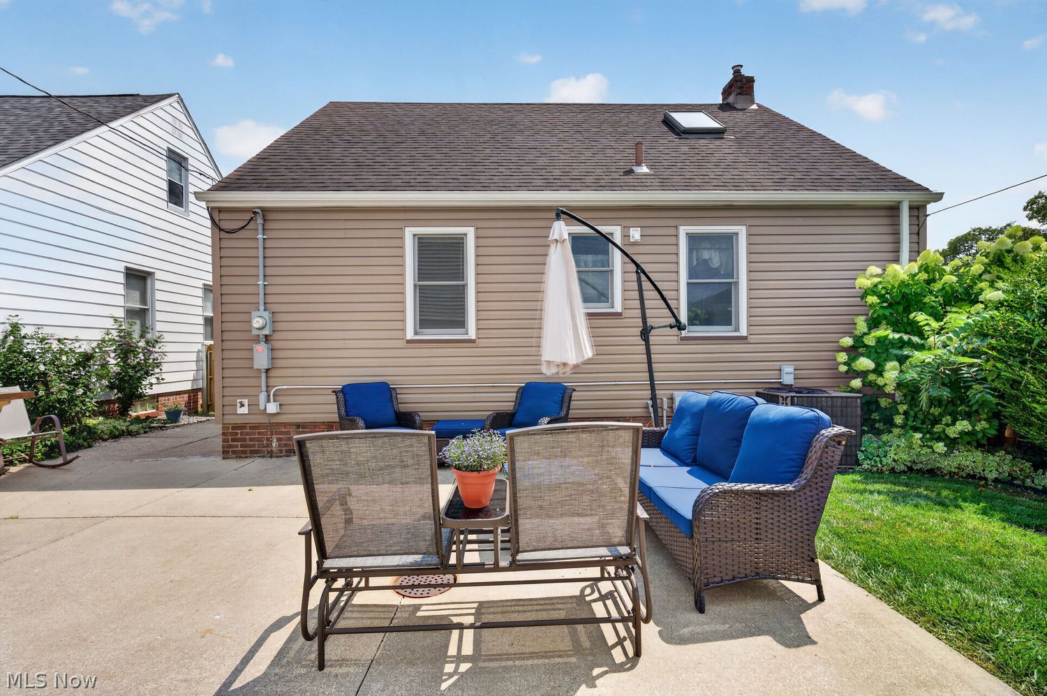 7502 Ira Avenue Cleveland OH 44144