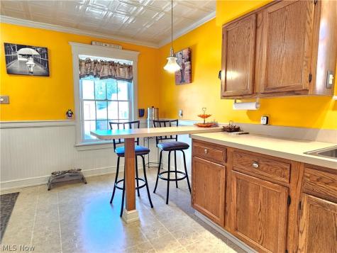 6454 S Canterbury Road Parma OH 44129