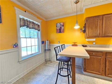 6454 S Canterbury Road Parma OH 44129
