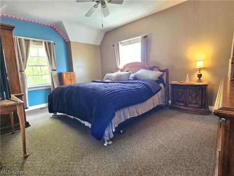 6454 S Canterbury Road Parma OH 44129