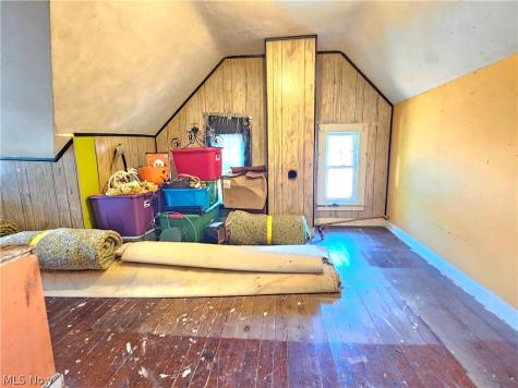 6454 S Canterbury Road Parma OH 44129