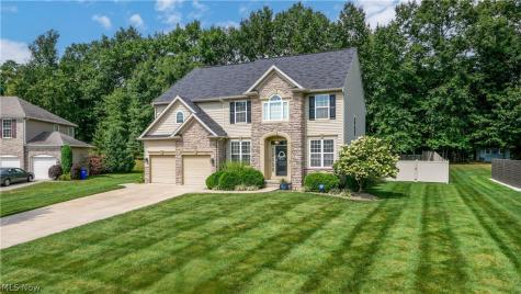 2160 Hunting Valley Lane Streetsboro OH 44241