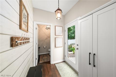 2160 Hunting Valley Lane Streetsboro OH 44241