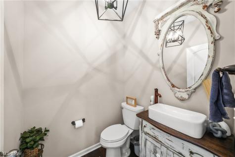 2160 Hunting Valley Lane Streetsboro OH 44241
