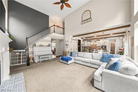 2160 Hunting Valley Lane Streetsboro OH 44241