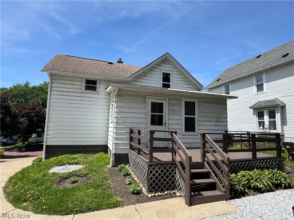2113 11th Street SW Akron OH 44314