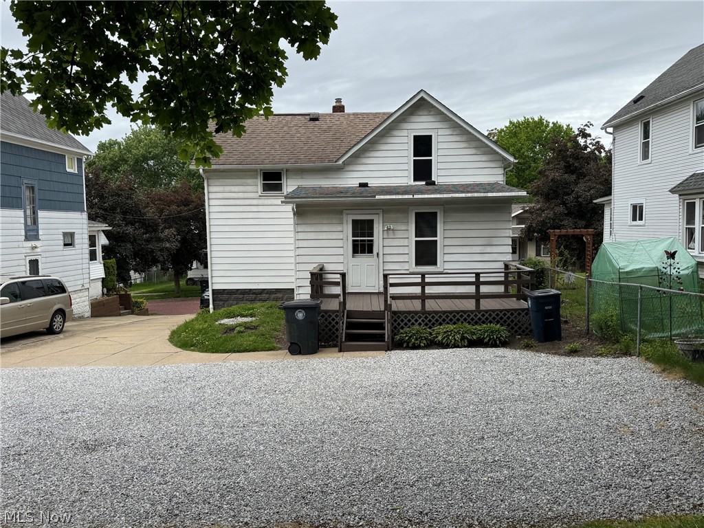 2113 11th Street SW Akron OH 44314